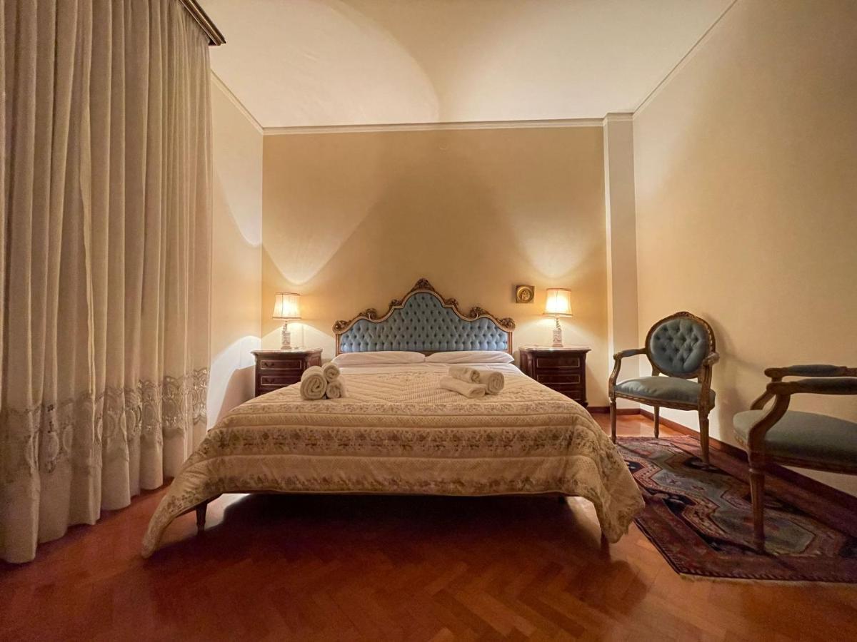 Royal Suite - Near Station & City Center Modena Eksteriør bilde