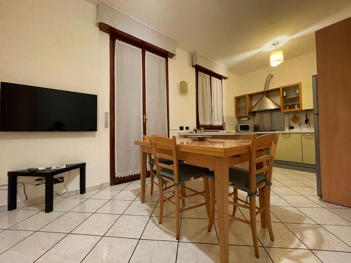 Royal Suite - Near Station & City Center Modena Eksteriør bilde
